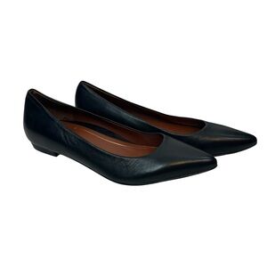 Vionic Lena black leather point toe flats size 7 causal preppy career
